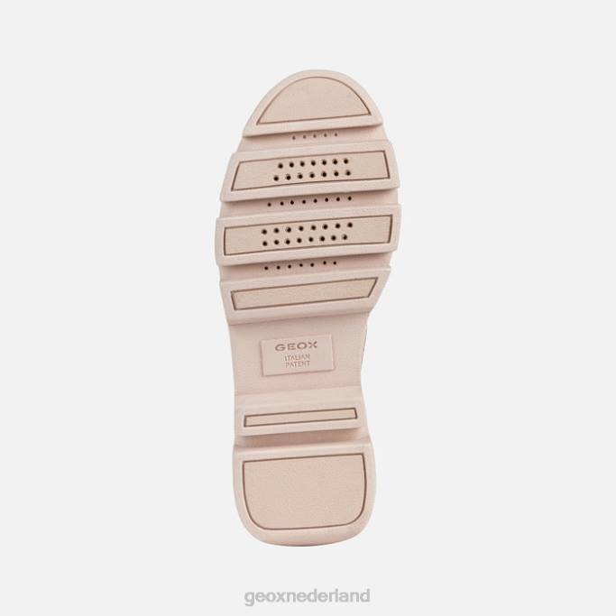 Geox vieze vrouw 282Z270 naakt