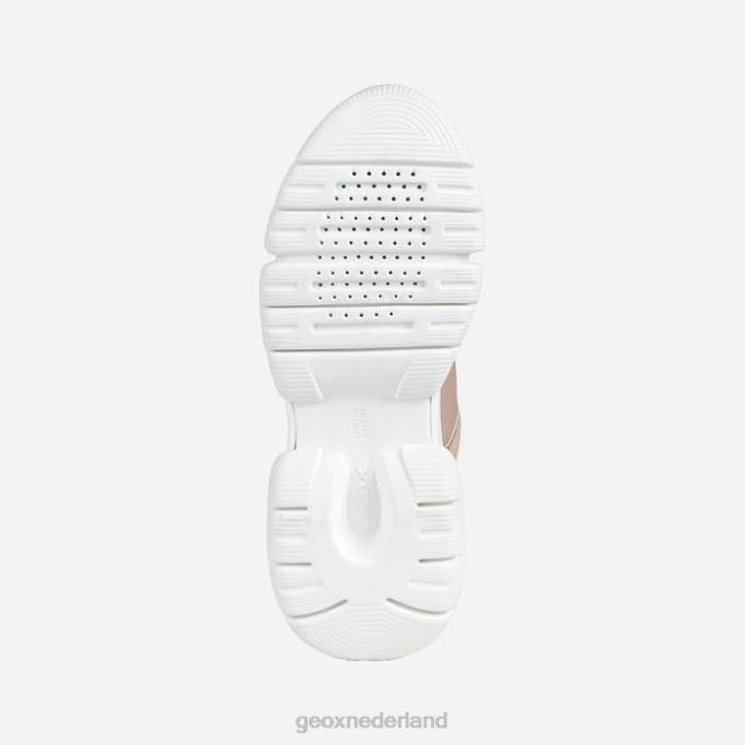 Geox adapter met vrouw 282Z1673 naakt